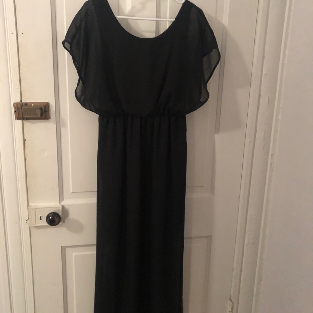 Large “Pinc” Black Dress